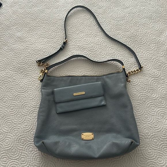 Michael Kors Bedford Light Blue Leather Bag with Matching Wallet in Pale Blue - Picture 1 of 9
